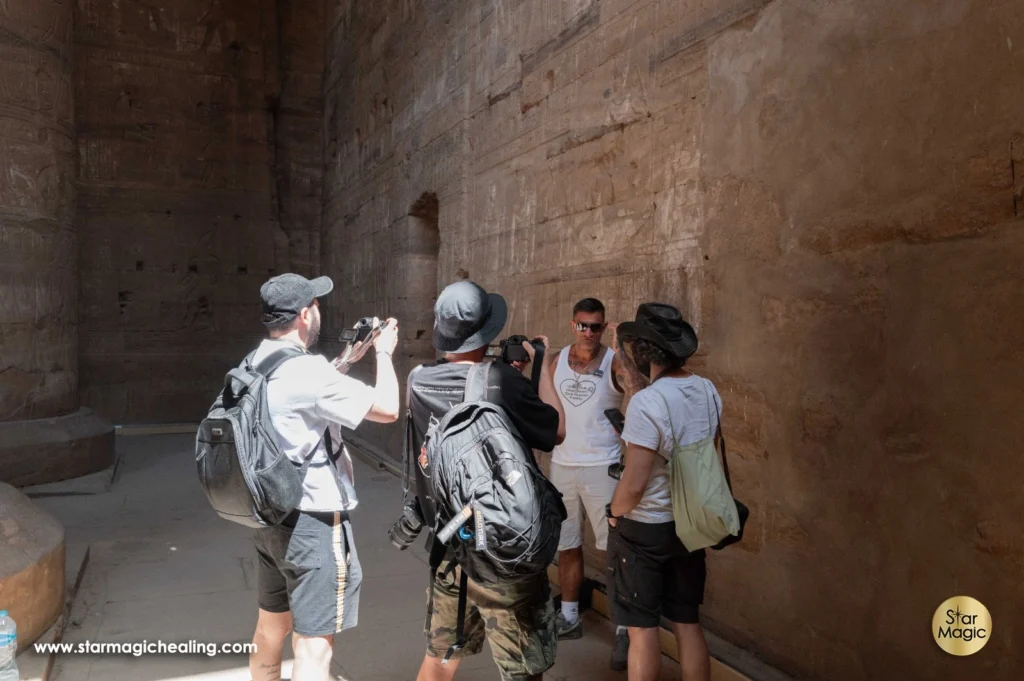 32.Egypt_Star_Magic_Healing_Tour_Jerry_Sargeant